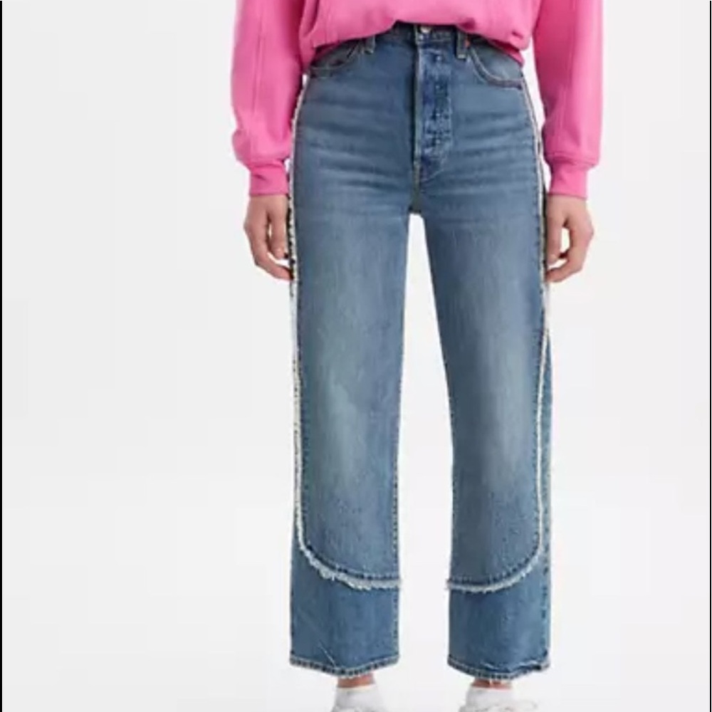 🌀LEVI’S RIBCAGE STRAIGHT ANKLE FRINGE JEANS SIZE 28 NWOT🌀